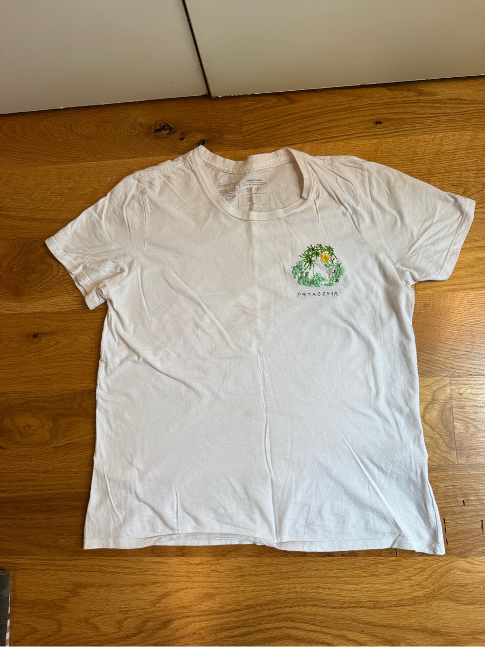 Patagonia White Tee with Green & Yellow Botanical Embroidery ♻️